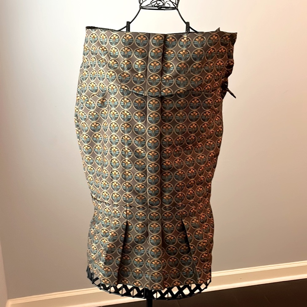Extremely detailed unique skirt. Final sale , no returns. Fully lined